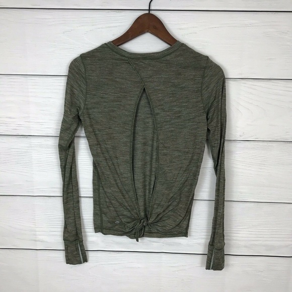 Lululemon Beat The Heat Long Sleeve Size 4 - Picture 5 of 6